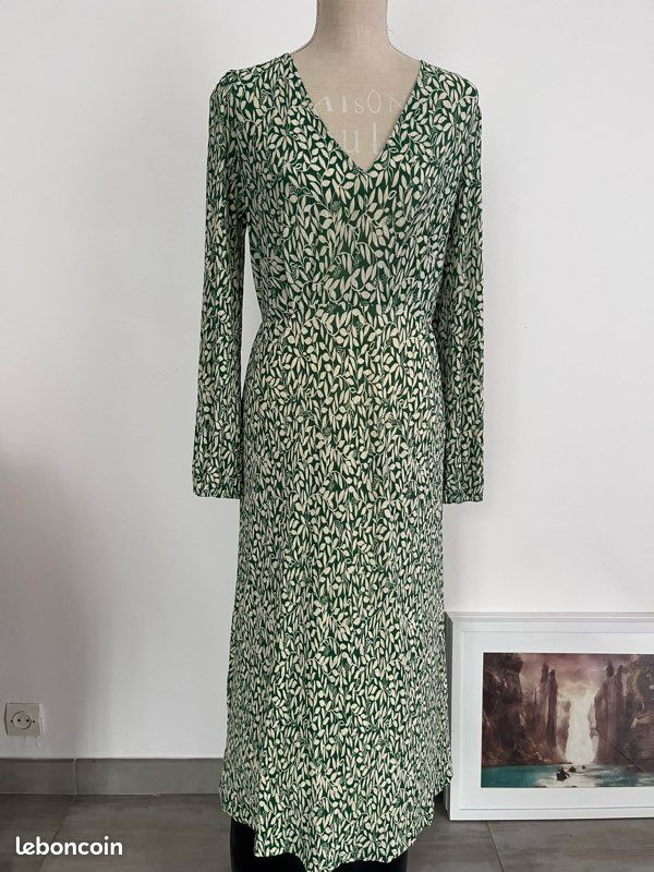 Robe longue légère manches longues Marque Mango Taille S (image 1)