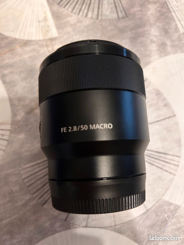 Objectif Sony 50mm F2.8 macro FE (image 1)