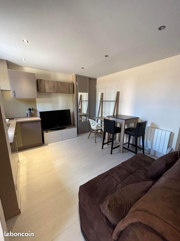 Appartement 1 pièce 18 m² · à Bron · 18 m² · 525 €/mois