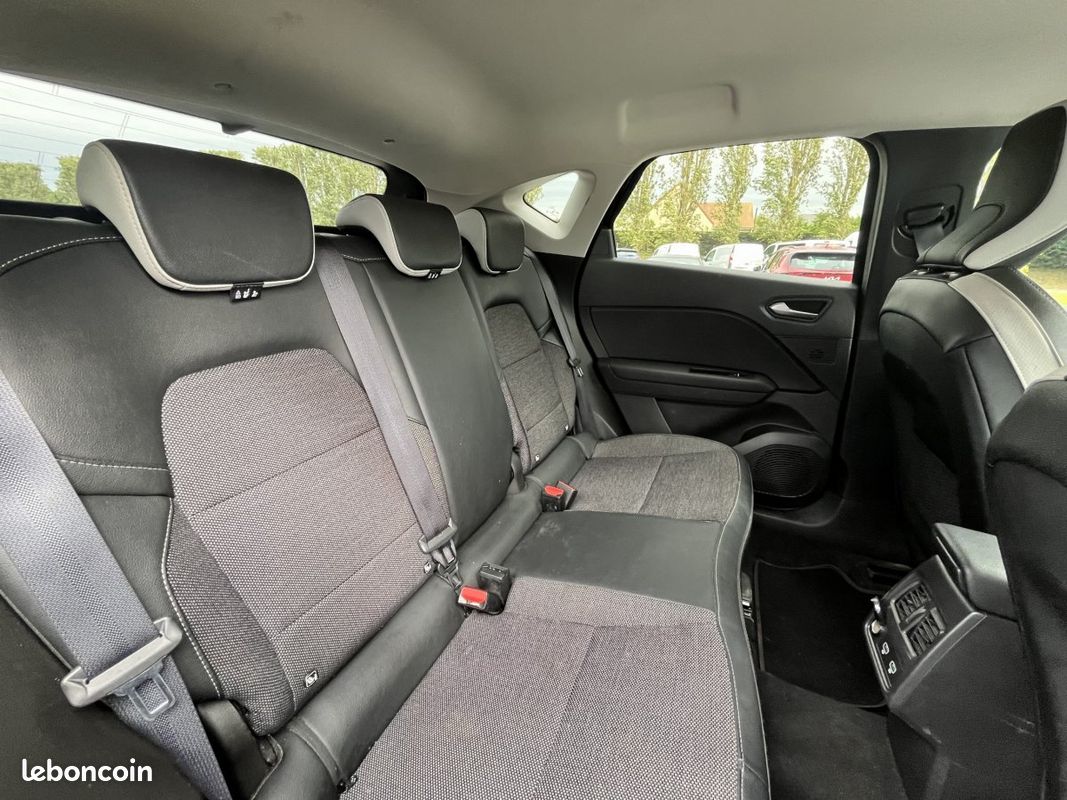 Renault Captur (2) techno mild hybrid 160 EDC (image 5)