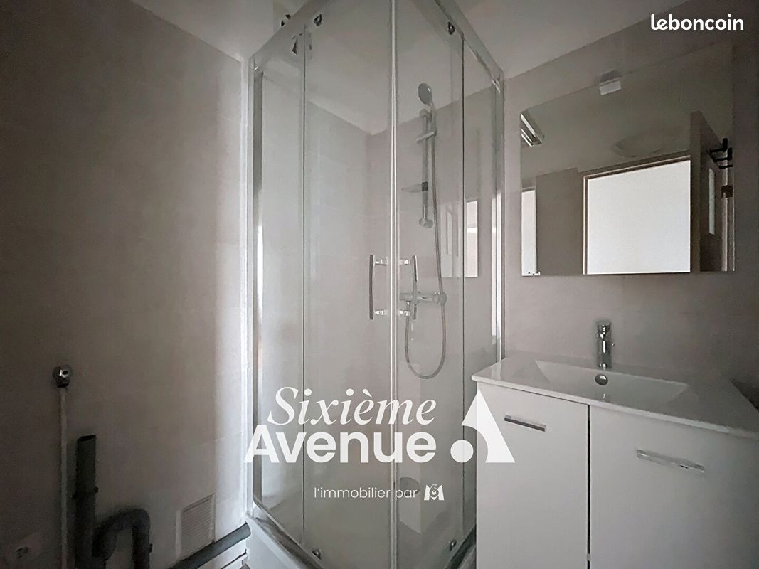 Appartement a louer decines-charpieu - 3 pièce(s) - 54 m2 - Surfyn