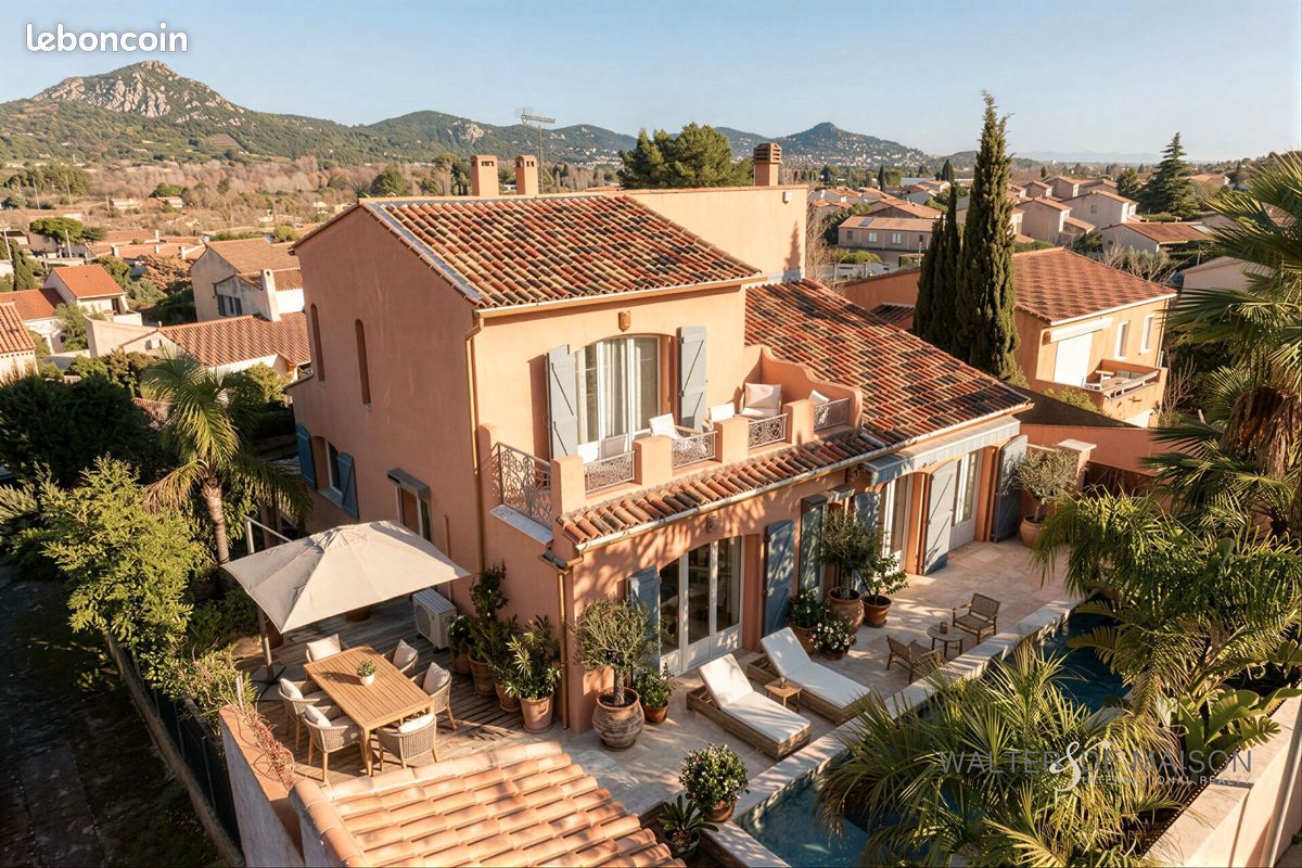 Maison 5 pièces 144 m² · à La Crau · 144 m² · 683 000 €
