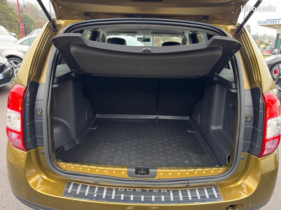 DACIA DUSTER Black Touch TCE 125Ch 4x2 (image 18)