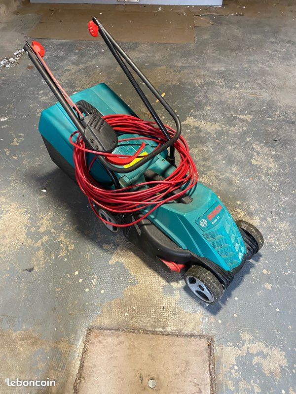 Tondeuse électrique BOSH Rotak 32 (image 3)