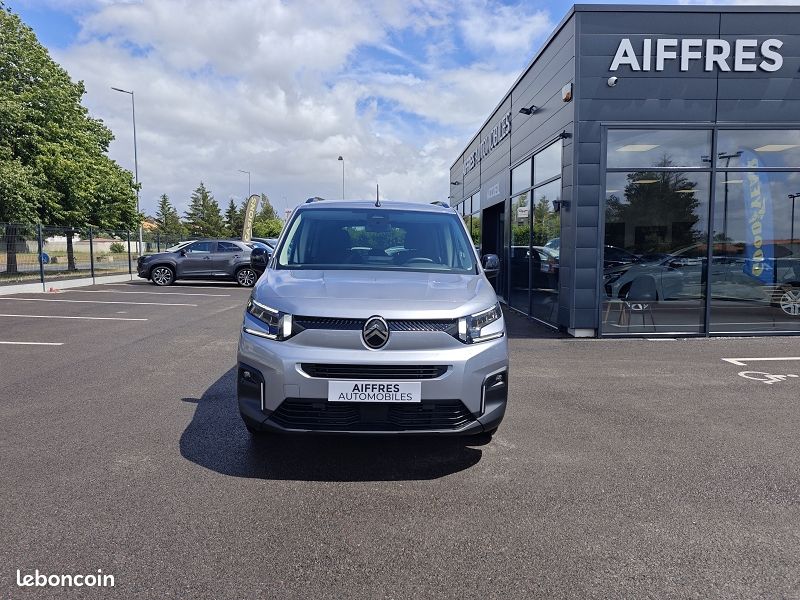 Citroën Berlingo III 1.5 BLUEHDI 130 EAT8 PLUS N1 (image 2)