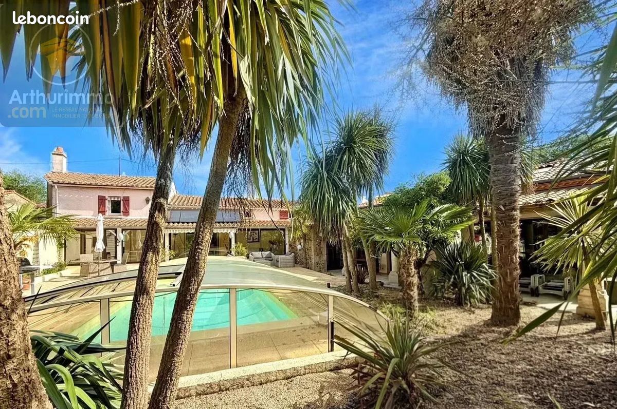 Maison 11 pièces 195 m² · à Legé · 195 m² · 442 000 €