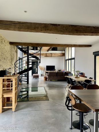 Maison 9 pièces 252 m²