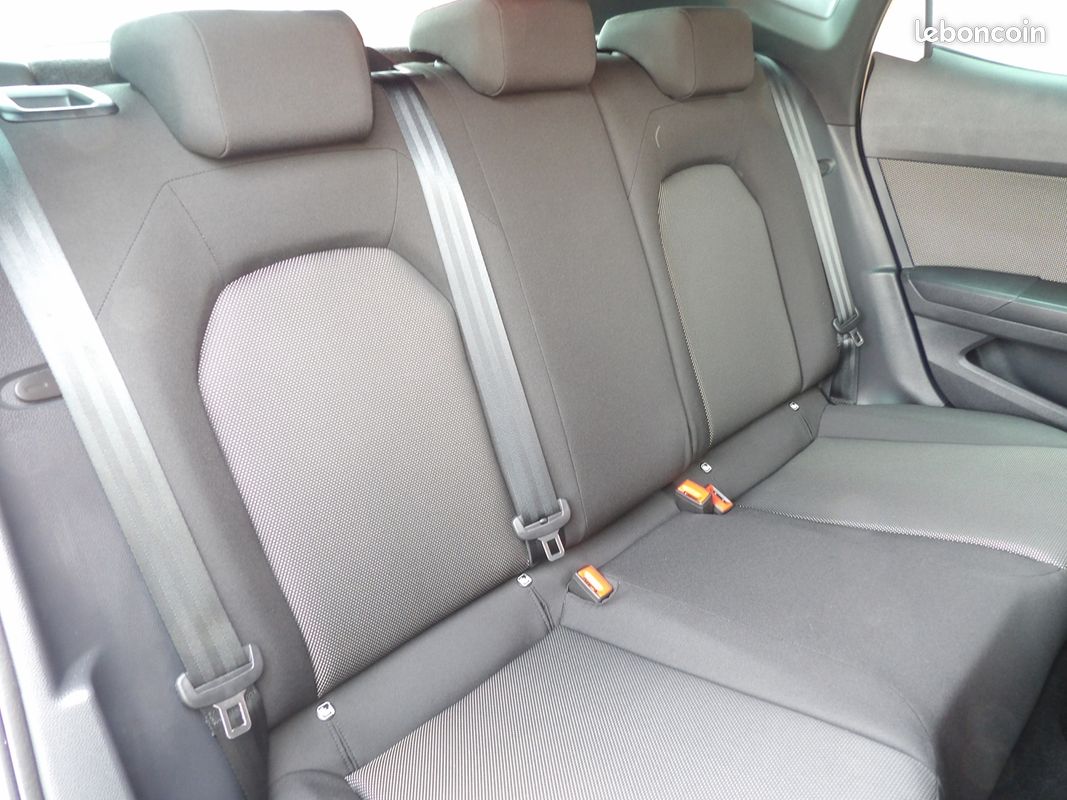 Seat ARONA 1.6 TDI 95CH XCELLENCE (image 5)