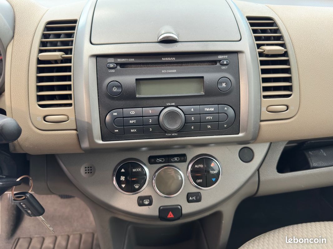 Nissan Note 1.6 110cv (image 15)