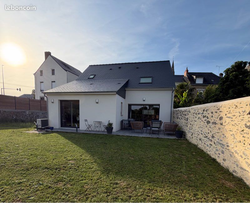 Local commercial 15 pièces 230 m² · à Laval · 230 m² · 730 000 €