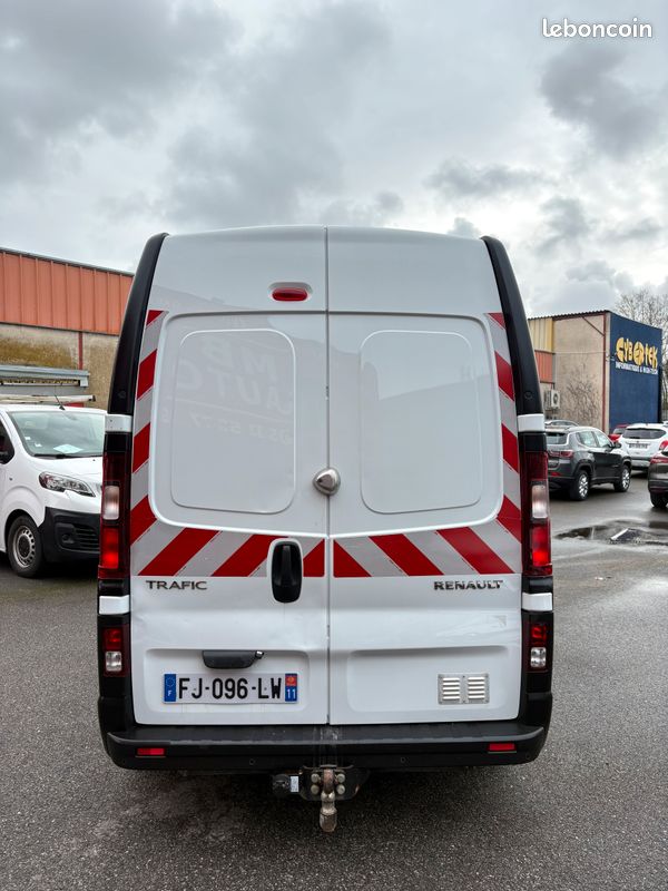 Renault trafic L2H2 dci 125ch grand confort (image 5)