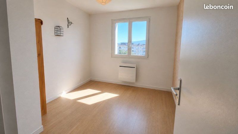 Appartement 3 pièces 53 m² · à Grenoble · 53 m² · 114 000 €