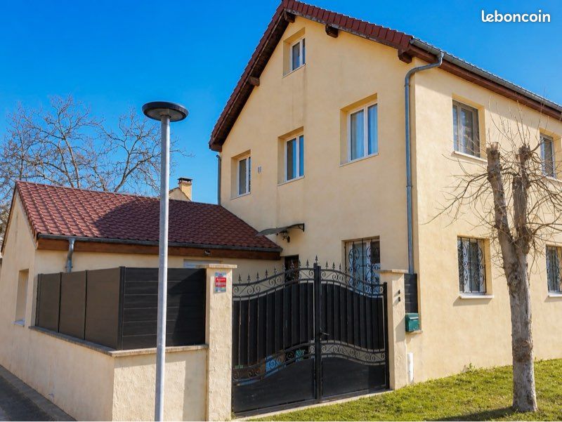 Maison 5 pièces 105 m² · à Montmagny · 105 m² · 369 000 €
