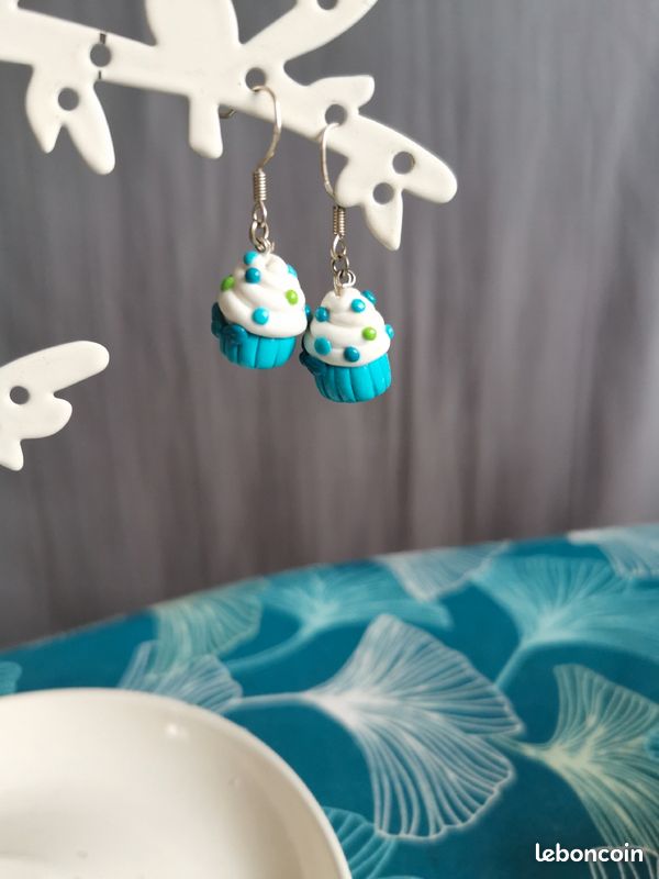 Boucles d'oreilles (image 1)