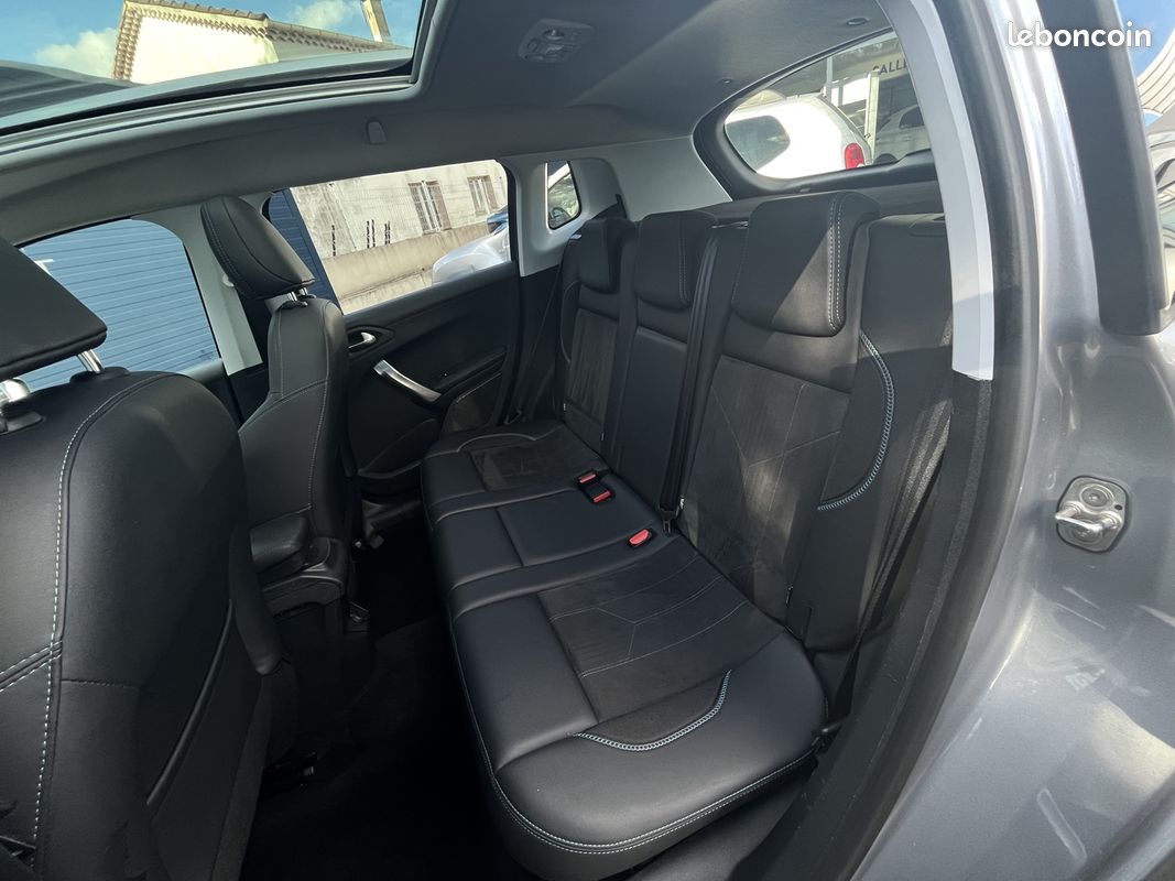 Peugeot 2008 1.6 BLUEHDI 120CH CROSSWAY S&S (image 12)
