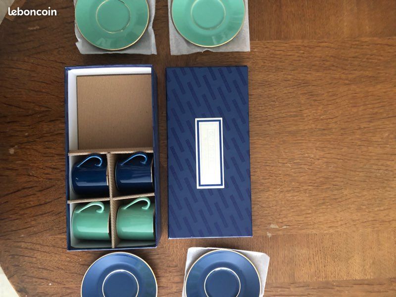 Coffret de quatre tasse à café GUY DEGRENNE (image 2)