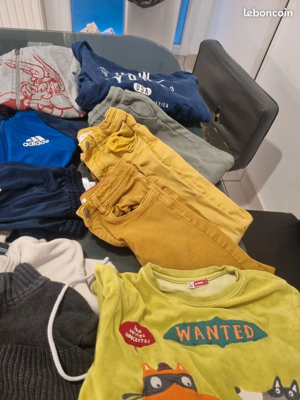 25 vêtements garçon 8 ans bon etat (image 8)
