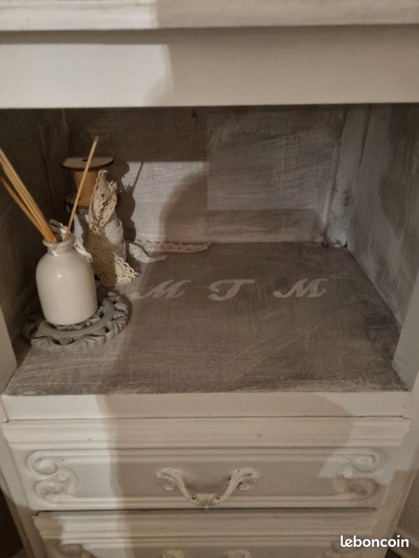 Meuble ancien style Louis XVI retapé (image 2)