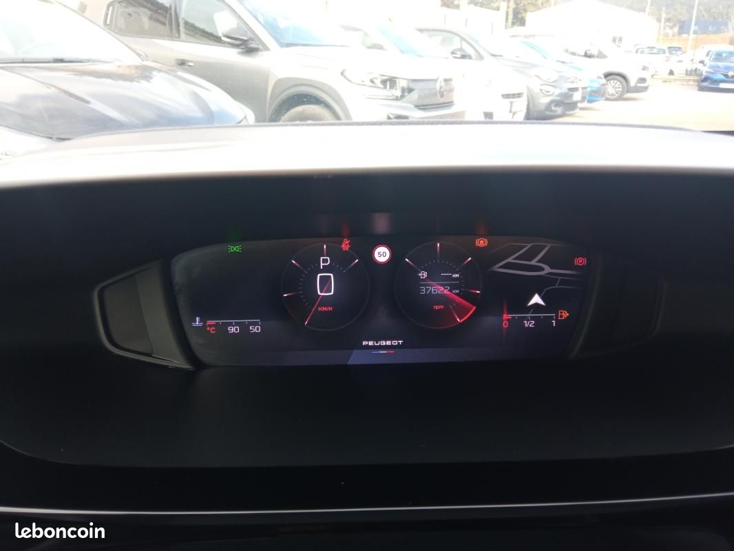 Peugeot 308 SW BlueHDi 130ch S&S EAT8 Allure (image 14)