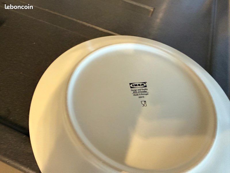 Lot d’assiettes IKEA (image 1)