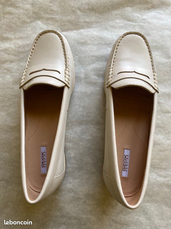 Mocassin cuir blanc cassé Femme (image 1)