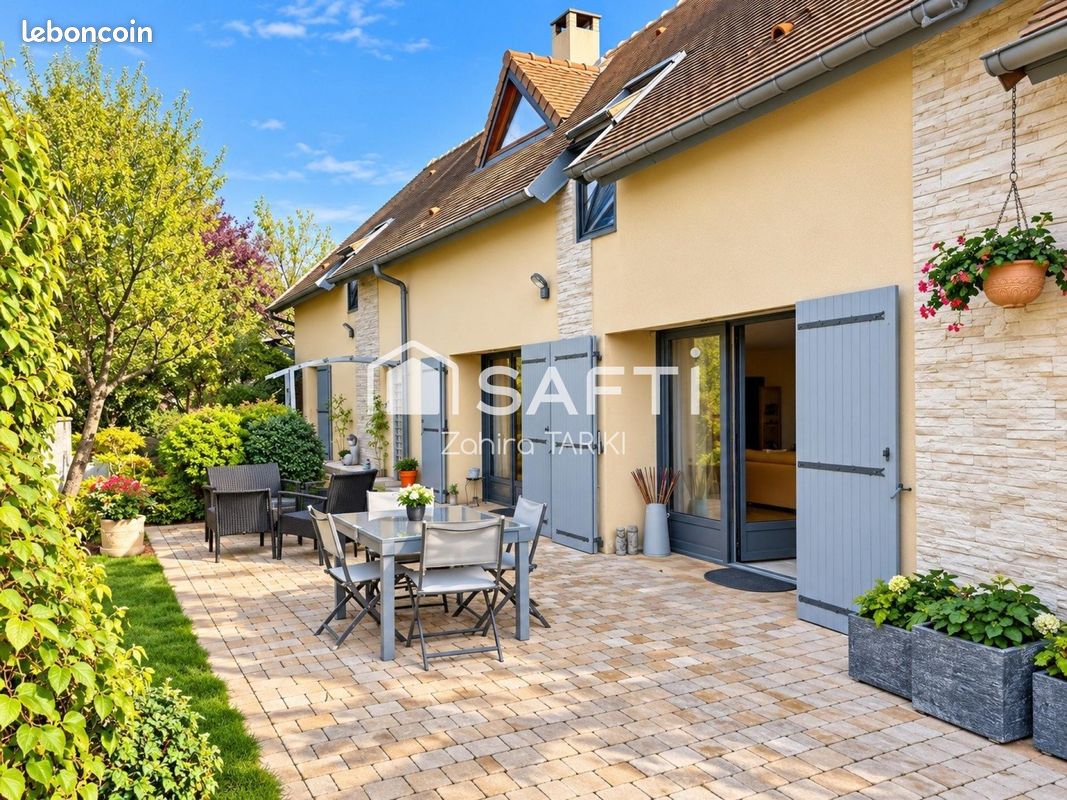 Maison 5 pièces 165 m² · à Chaufour-lès-Bonnières · 165 m² · 369 000 €