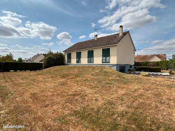 Maison 4 pièces 101 m² · à Menneval · 101 m² · 195 000 €