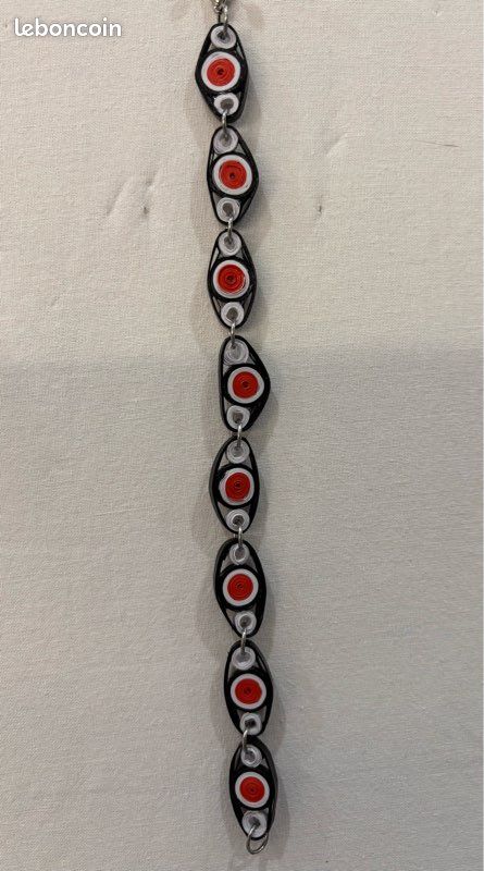 Bracelet (image 1)