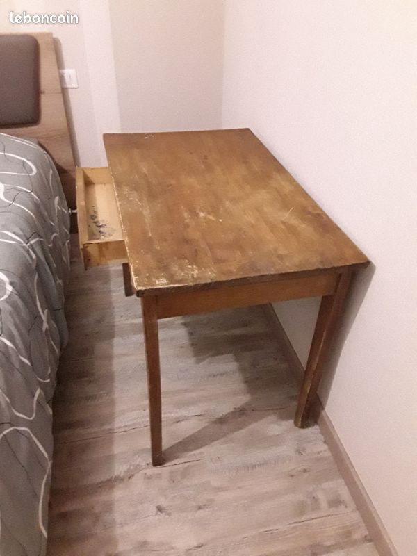 Table (image 1)
