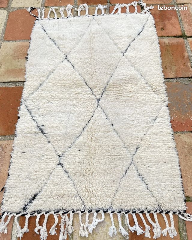 Tapis Beni Ouarain berbère – 182 × 106 cm – Tissé main – Laine naturelle – Fait main - Décoration bohème – Tapis marocain unique (image 6)