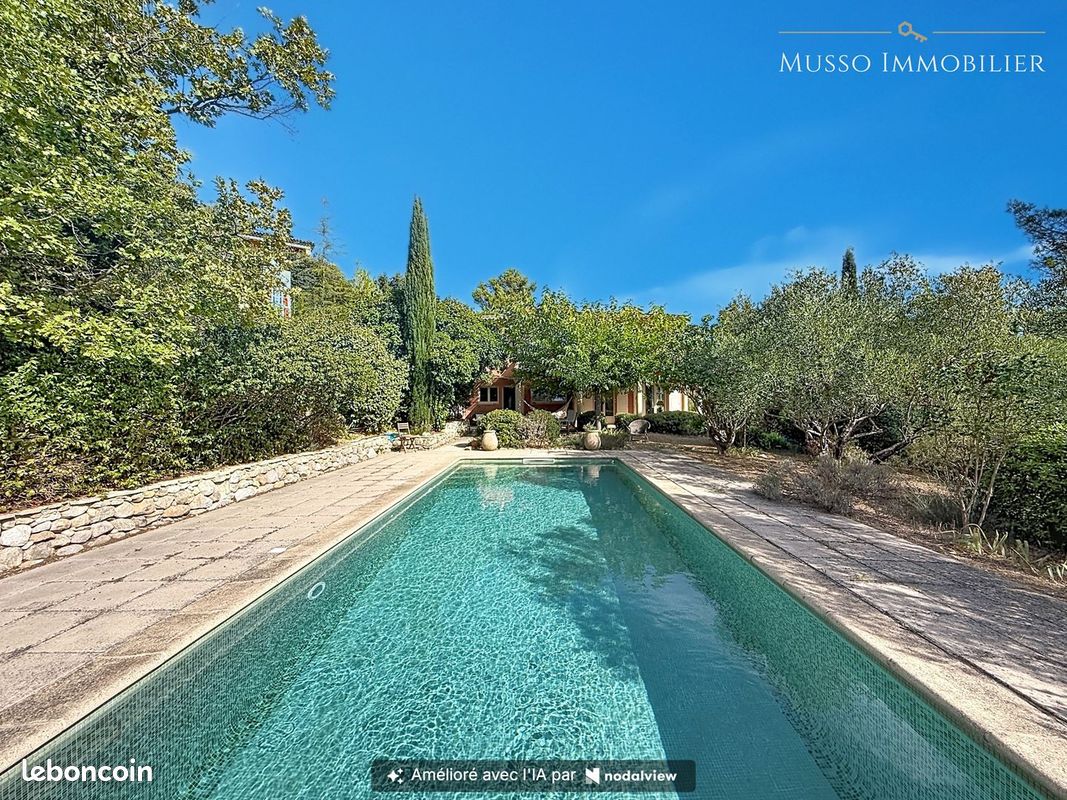Maison 7 pièces 197 m² · à Saint-Marc-Jaumegarde · 197 m² · 1 664 000 €