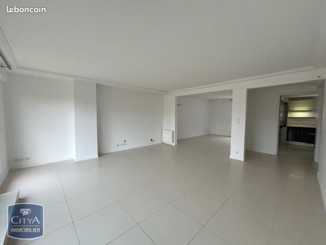 Appartement a louer poitiers - 3 pièce(s) - 117 m2 - Surfyn