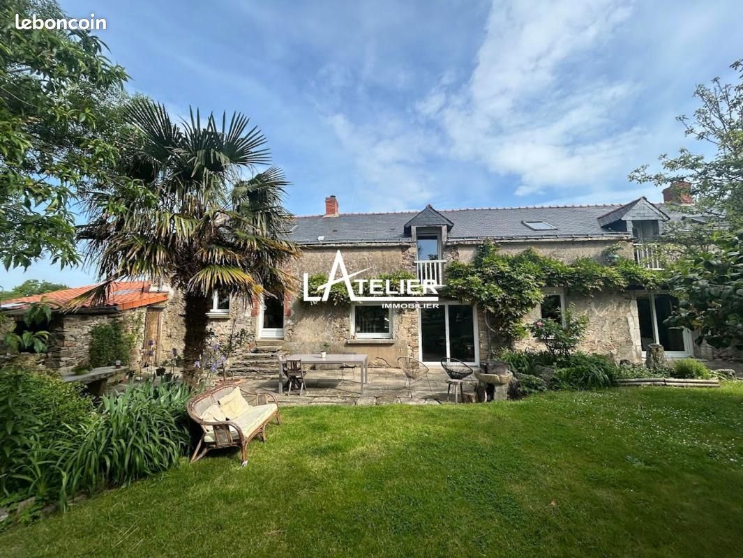 Maison 8 pièces 183 m² · à Saint-Étienne-de-Montluc · 183 m² · 549 000 €