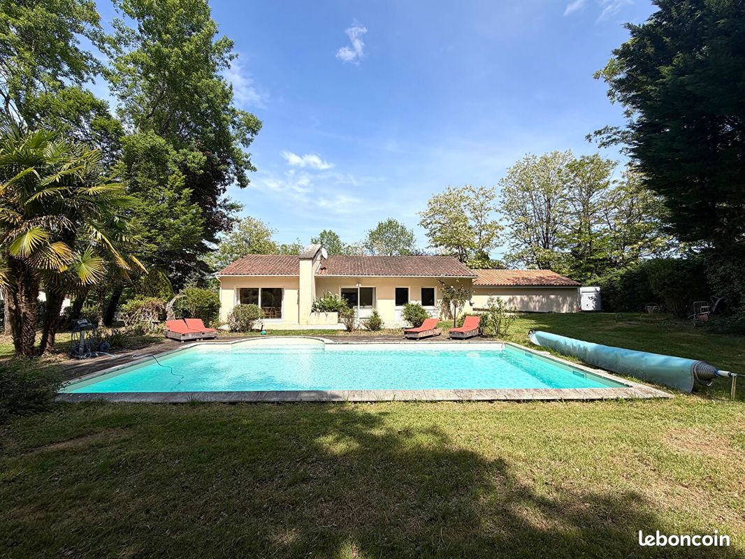 Maison 6 pièces 160 m² · à Sanilhac · 160 m² · 424 000 €