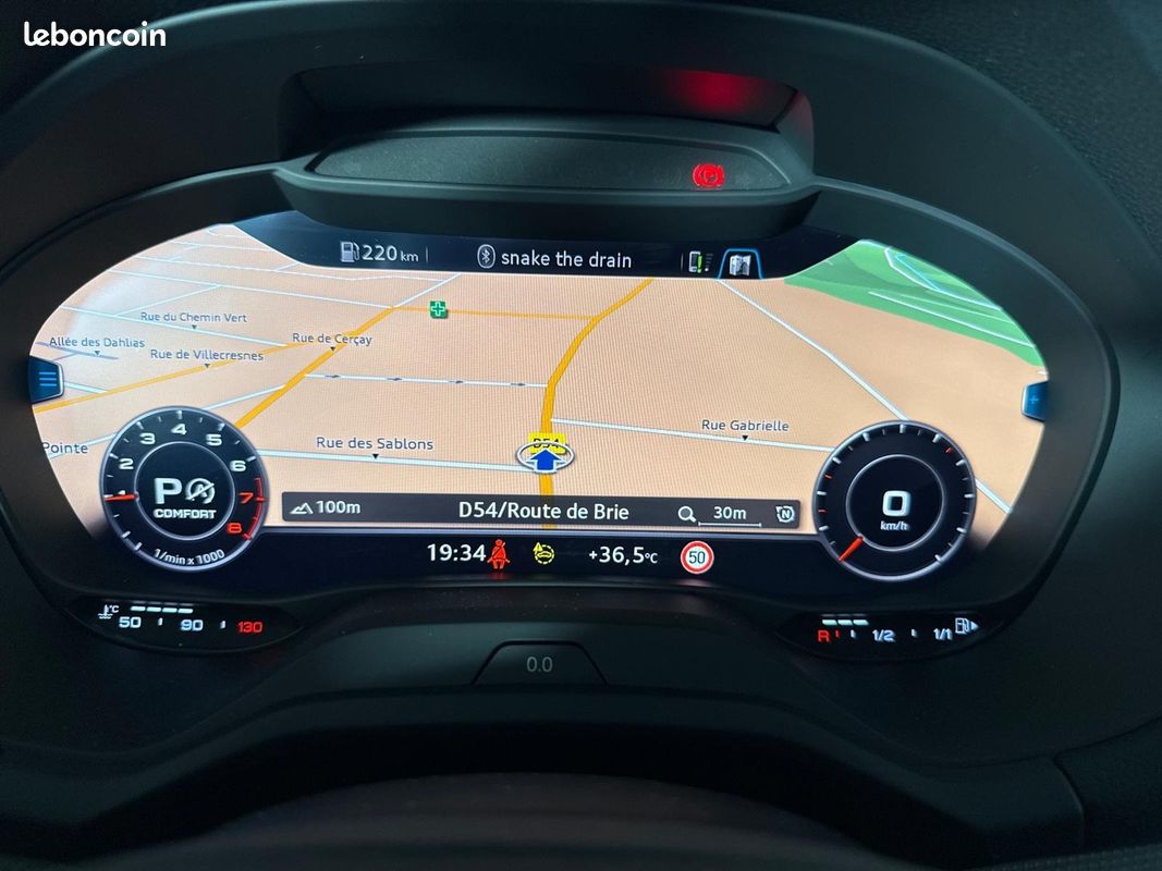 AUDI Q2 35 TFSI S line CARPLAY / CAMÉRA / ANGL. MORT ... (image 19)