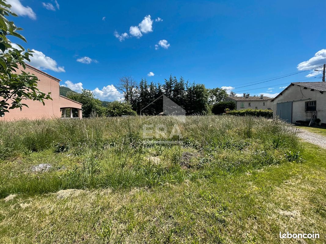 Terrain 1000 m² · à Sisteron · 1 000 m² · 99 000 €