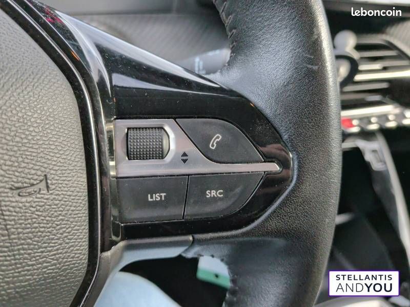 Peugeot 208 PureTech 75 S&S BVM5 Style (image 13)