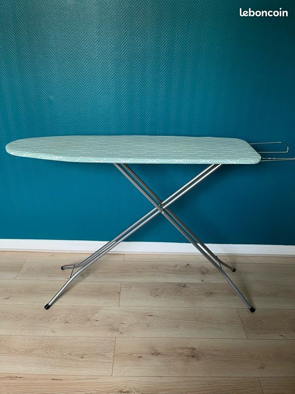 Table à repasser (image 2)