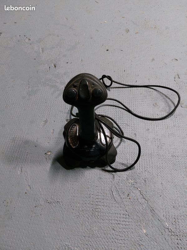 Joystick (image 1)