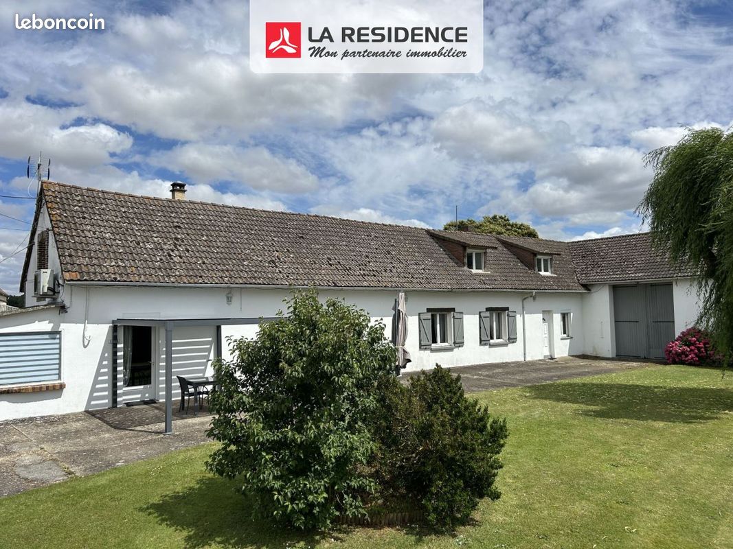 Maison 7 pièces 176 m² · à Mesnils-sur-Iton · 176 m² · 265 000 €