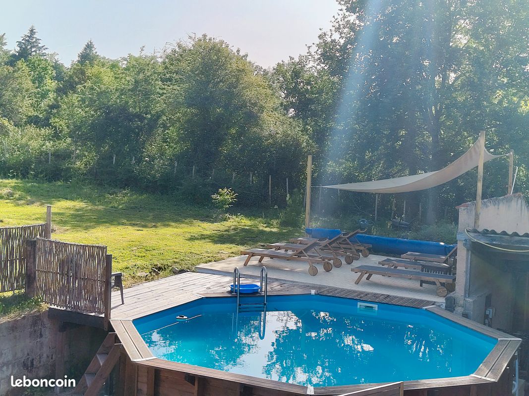 Maison 10 pièces 270 m² · à Champniers-Et-Reilhac · 270 m² · 78 000 €