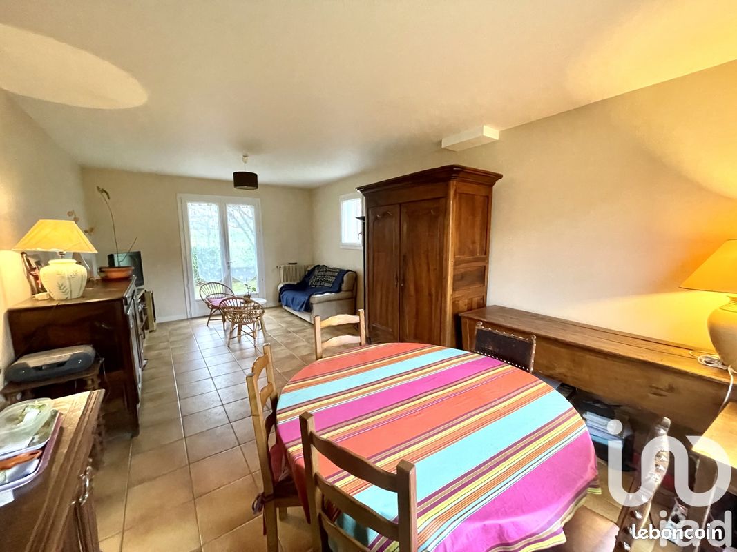 Maison 8 pièces 127 m² - Saint-Georges-lès-Baillargeaux 86130 (image principale 5)