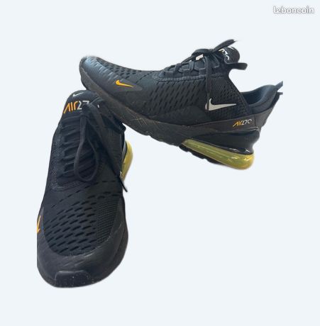 Nike air Max 270 noir university doré taille 39 Chaussures