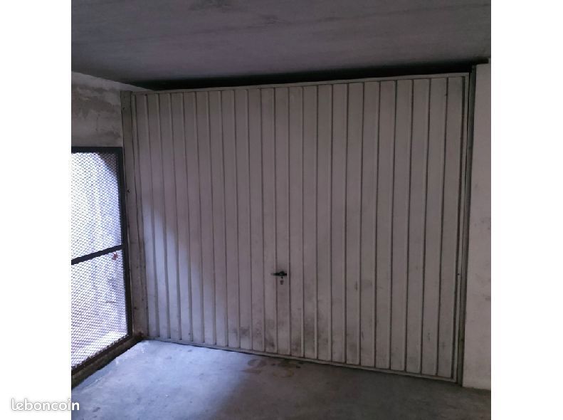 Parking 13 m² · à Marseille · 13 m² · 119 €/mois