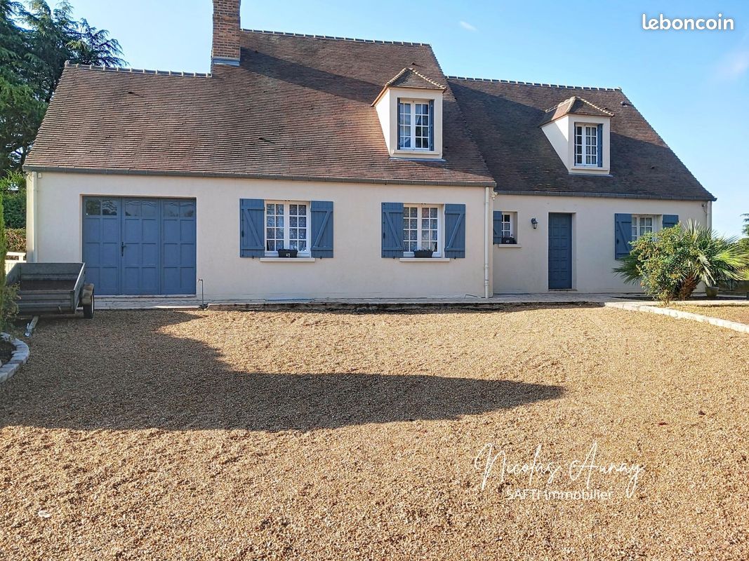 Maison 8 pièces 187 m² · à Parcé-sur-Sarthe · 187 m² · 320 000 €