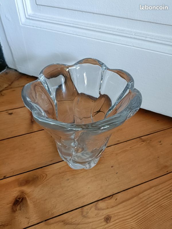 Ancien vase en cristal signé Daum Nancy France (image 2)