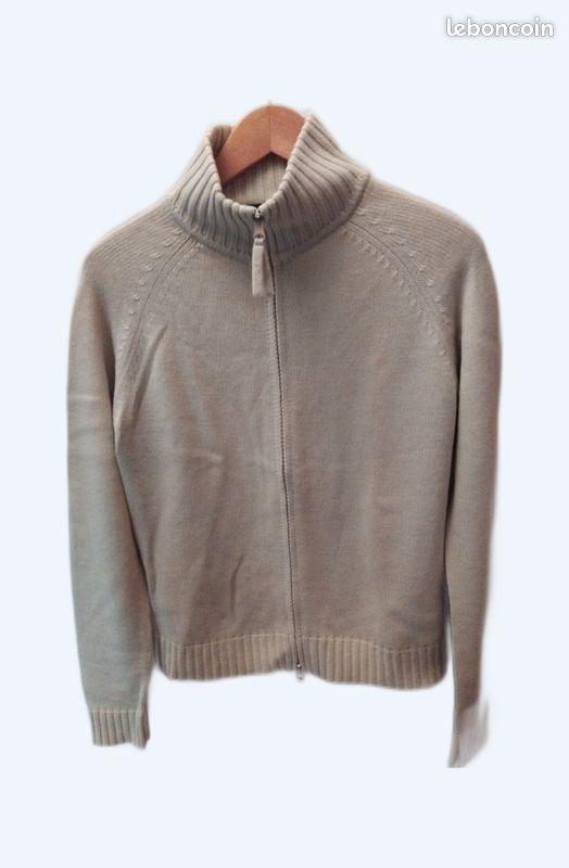 Gilet Zara taille L Vêtements