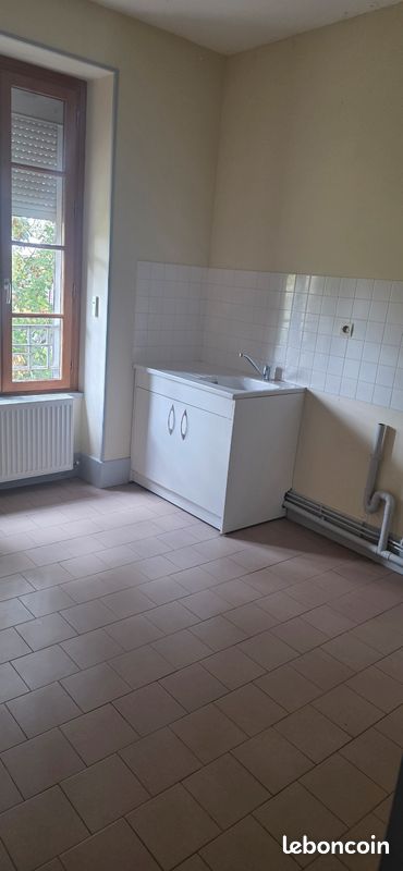 Appartement 3 pièces 55 m² · à Entrains-sur-Nohain · 55 m² · 405 €/mois