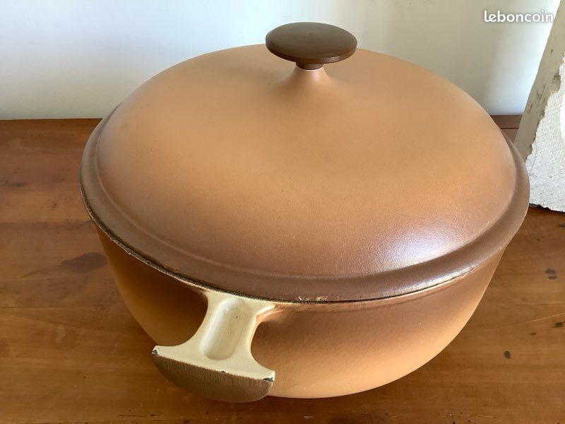 Lot Le Creuset ENZO MARI N°29 : Cocotte Ovale Et Plat En Fonte, Marron, Vintage France