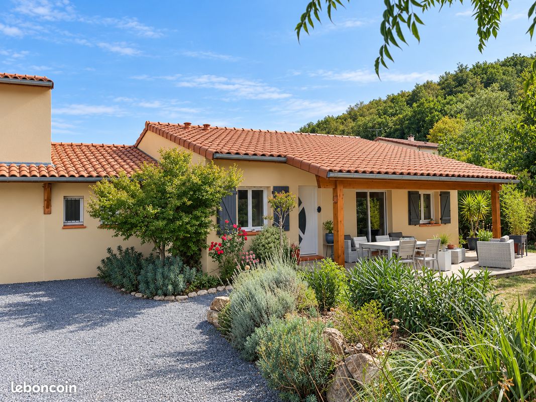Maison 7 pièces 163 m² · à Revel · 163 m² · 357 000 €